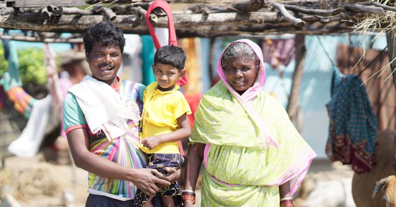 SOG PowerAssist - Farmer family